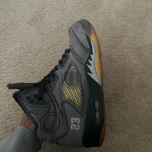 Jordan Sneakers in Gray and Black